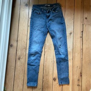 Skinny jeans